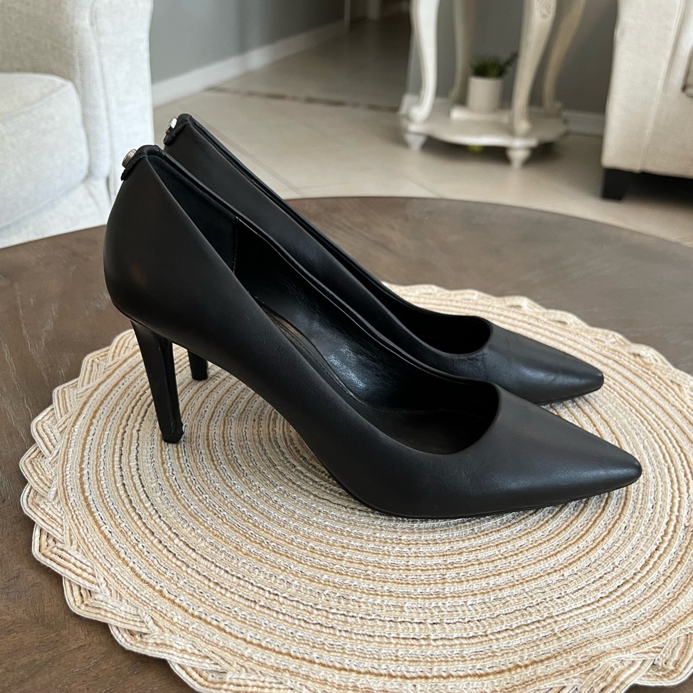 Michael Kors Dorothy Flex Pumps